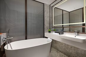 Crowne Plaza Shanghai Nanjing Road by IHG