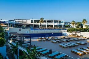 Theo Sunset Bay Hotel