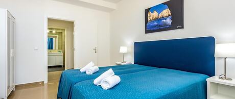 Apartamentos Turísticos Janelas do Mar