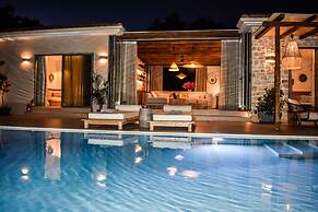 Mandraki Village Boutique Hotel