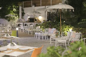 Mandraki Village Boutique Hotel