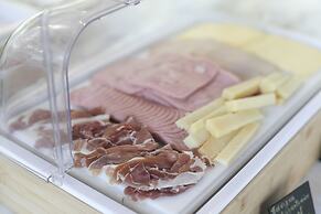 Mandraki Village Boutique Hotel