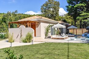 Mandraki Village Boutique Hotel