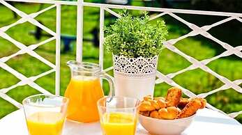 Mandraki Village Boutique Hotel