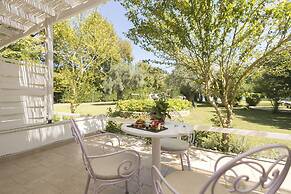 Mandraki Village Boutique Hotel