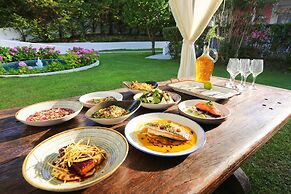 Mandraki Village Boutique Hotel