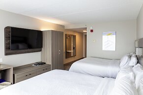 Holiday Inn Express Hotel & Suites Brockville by IHG