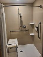 Holiday Inn Express Hotel & Suites Brockville by IHG