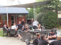 Homestead Villa Motel