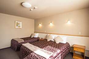 Balmoral Lodge Motel