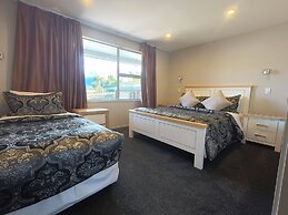 Willowbank Motel