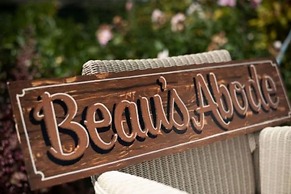 Mountain Chalets Motel