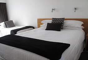 Auto Lodge Motor Inn