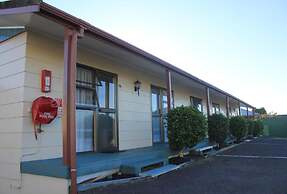 Coronation Court Motel