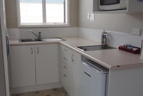 Coronation Court Motel