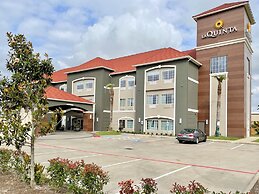 La Quinta Inn & Suites by Wyndham Port Arthur