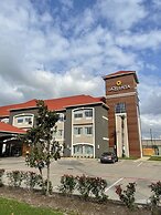 La Quinta Inn & Suites by Wyndham Port Arthur