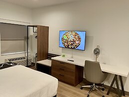 La Quinta Inn & Suites by Wyndham Port Arthur