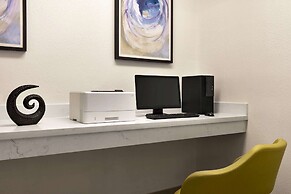 La Quinta Inn & Suites by Wyndham Port Arthur