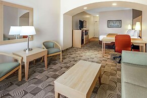 La Quinta Inn & Suites by Wyndham Tucumcari