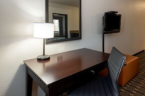 La Quinta Inn & Suites by Wyndham Mt. Pleasant
