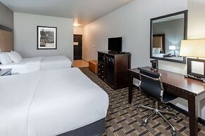 La Quinta Inn & Suites by Wyndham Mt. Pleasant
