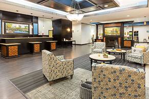 La Quinta Inn & Suites by Wyndham Mt. Pleasant