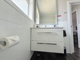 Cleveland Thermal Motel