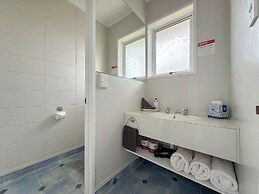 Cleveland Thermal Motel