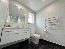 Cleveland Thermal Motel