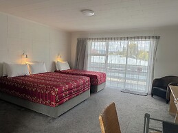 Cleveland Thermal Motel