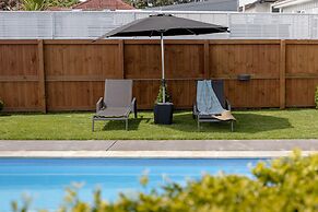 Cobblestone Court Motel – Wenzel Motels