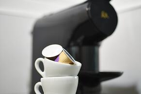 Cobblestone Court Motel – Wenzel Motels