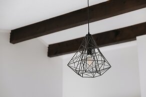 Cobblestone Court Motel – Wenzel Motels