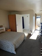 Anchorage Motel Apartments