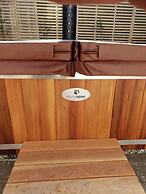 Anchorage Motel Apartments