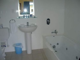 Anchorage Motel Apartments