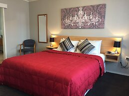 Boundary Court Motor Inn