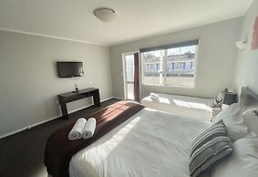 Boundary Court Motor Inn