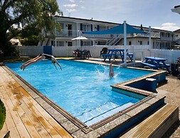 Boundary Court Motor Inn