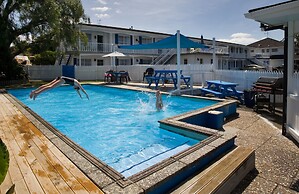 Boundary Court Motor Inn