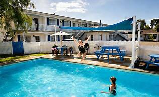 Boundary Court Motor Inn