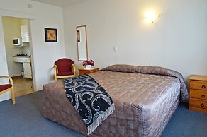 Boundary Court Motor Inn