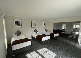 Boundary Court Motor Inn