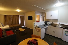 Boundary Court Motor Inn