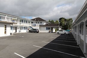 Boundary Court Motor Inn