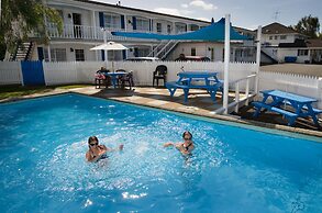 Boundary Court Motor Inn