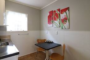 Boundary Court Motor Inn