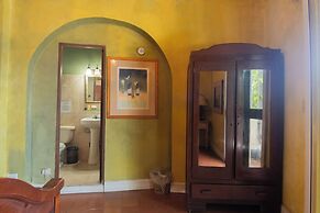 The Gallery Inn