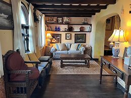 The Gallery Inn